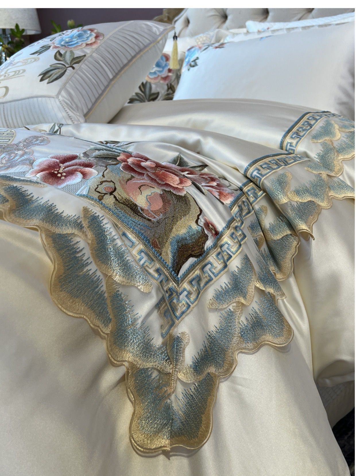 Acacia Egyptian Cotton Embroidery Luxury Duvet Cover Bedding Set