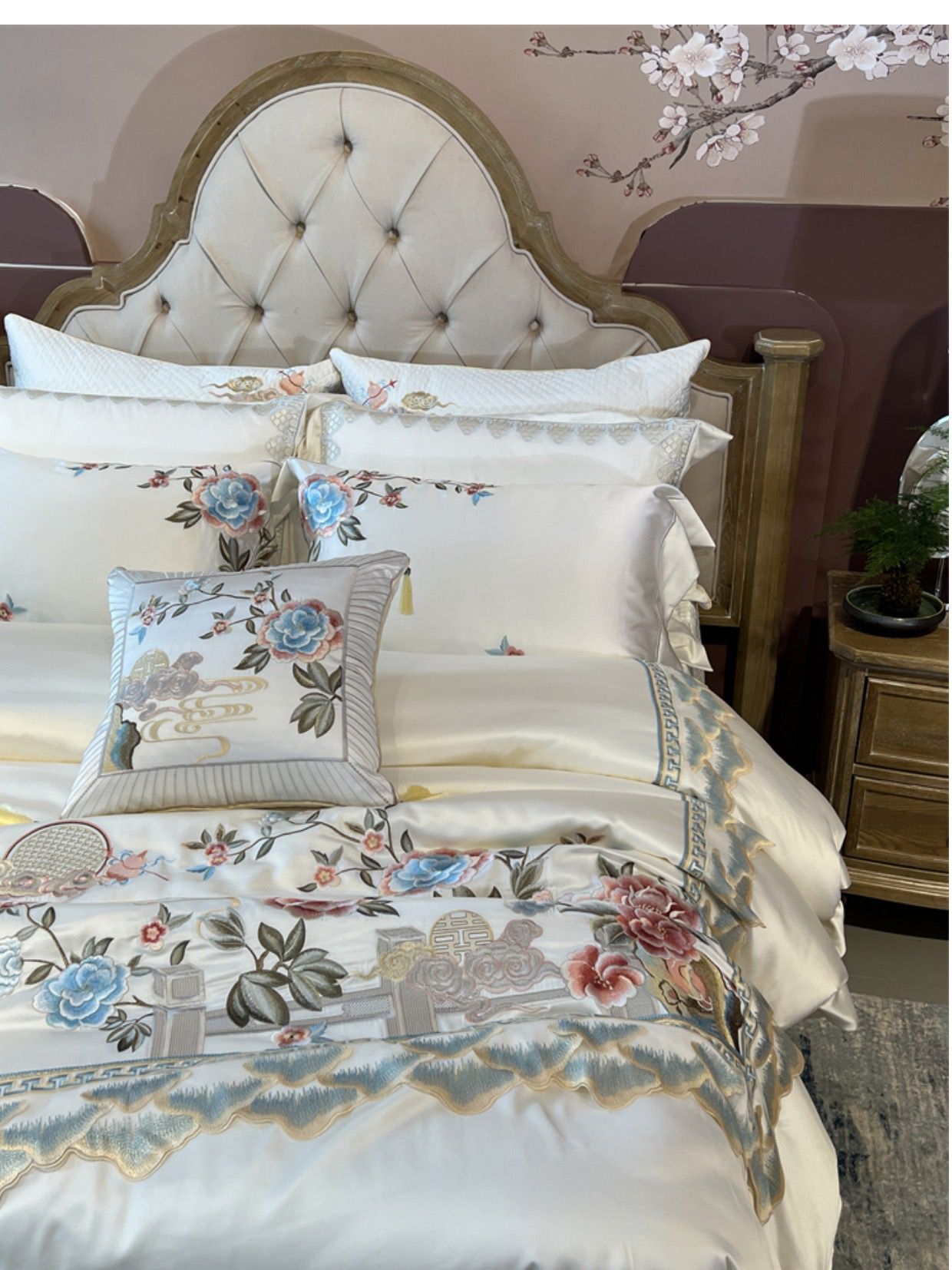 Acacia Egyptian Cotton Embroidery Luxury Duvet Cover Bedding Set