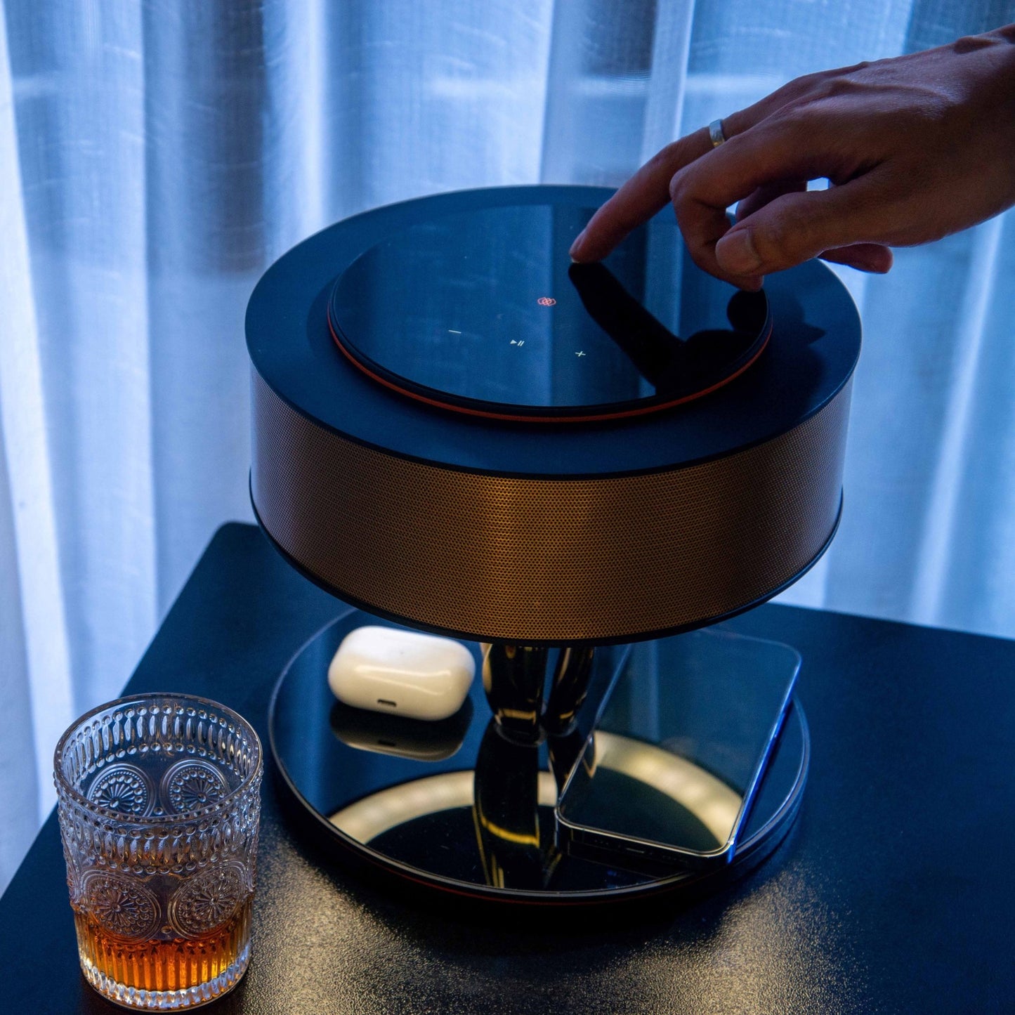 Dance of Light Smart LED Table Lamp Bluetooth Speaker Wireless Charger Clock - RoseStraya.com