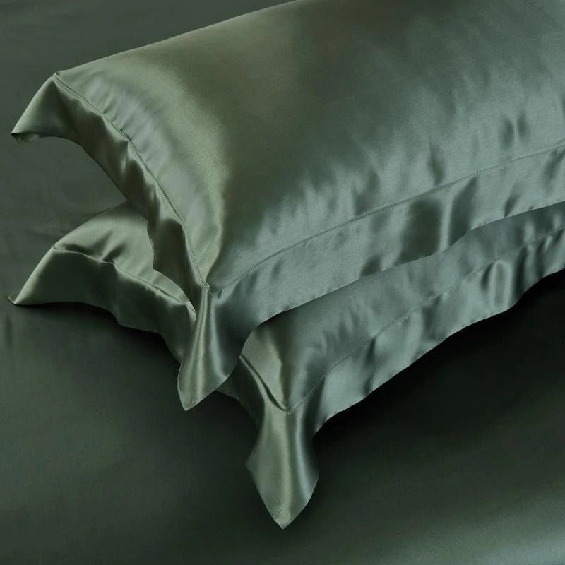 Eloisa Rifle Green Luxury Pure Mulberry Silk Bedding Set - RoseStraya.com