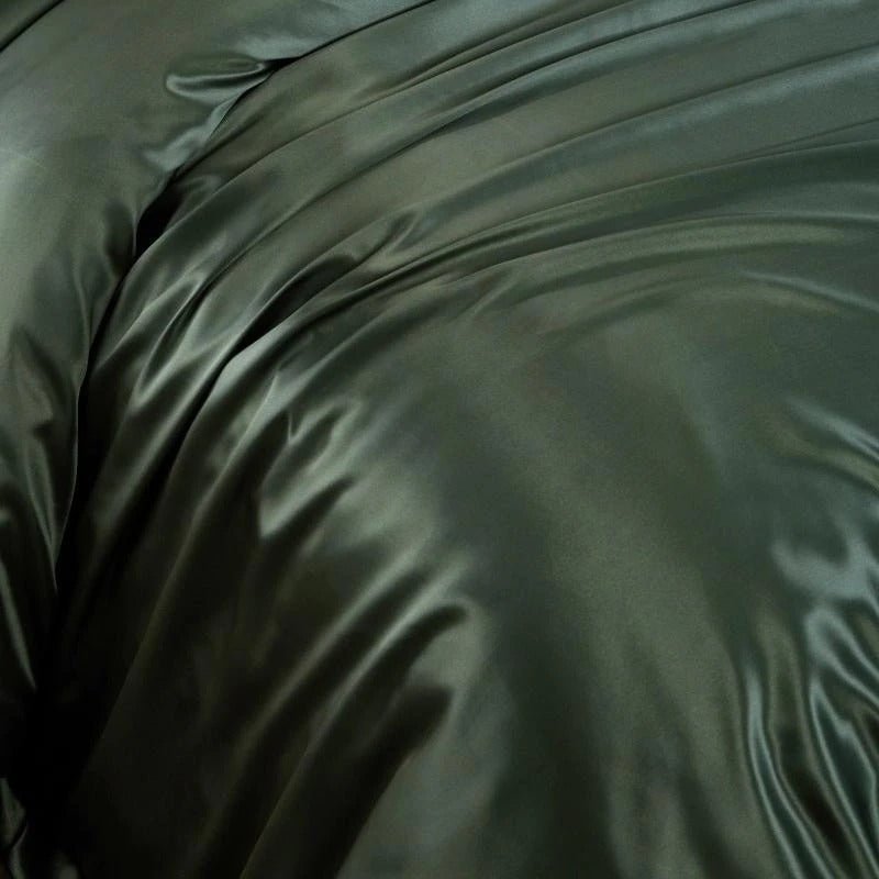 Eloisa Rifle Green Luxury Pure Mulberry Silk Bedding Set - RoseStraya.com