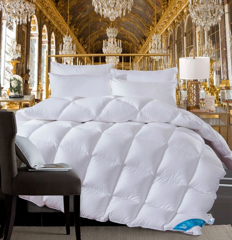 Herlinde Tri-Striped Goose Down Cotton Comforter - RoseStraya.com
