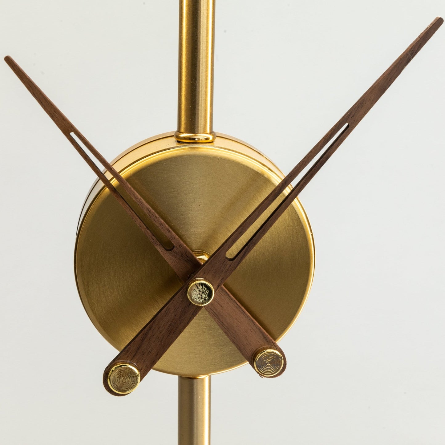 LED Golden Time Clock Lamp with Wireless Charger - RoseStraya.com
