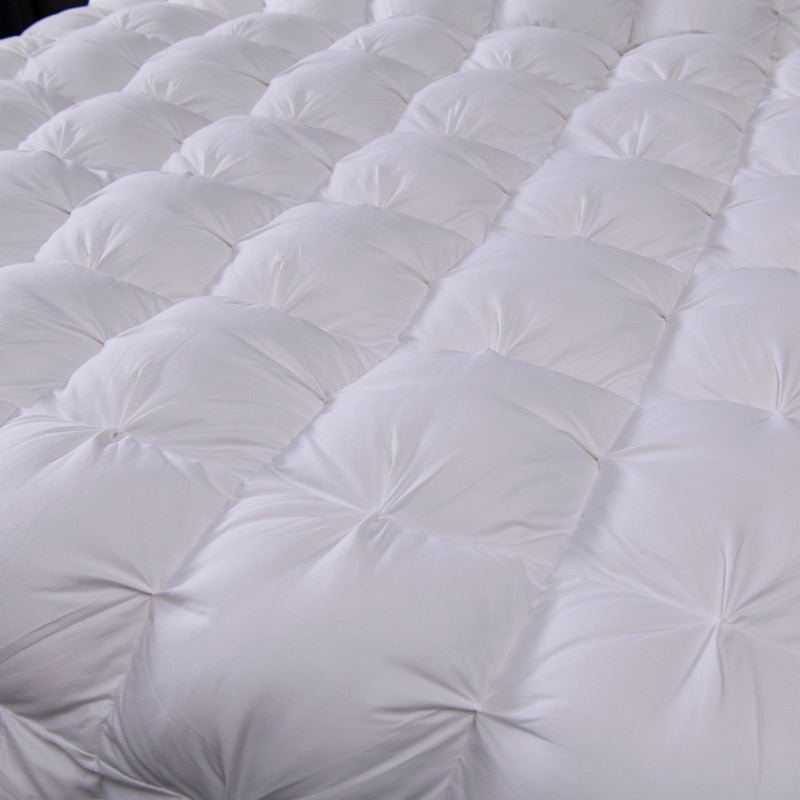 Somaya Pinch Quilted Goose Down Filling Comforter - RoseStraya.com
