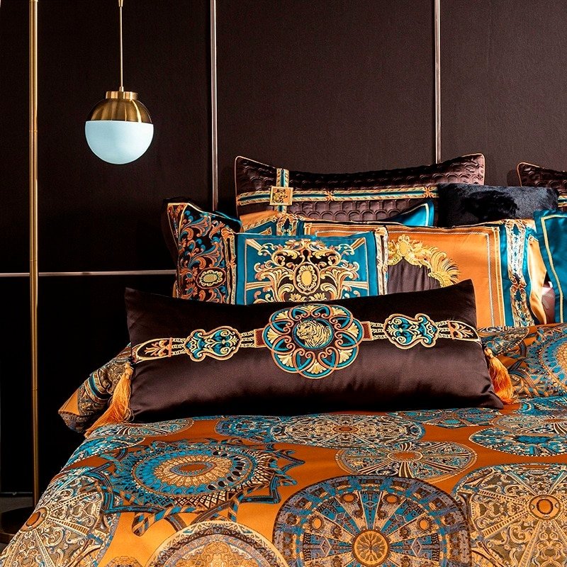 Umaira Embroidered Tassel Rounded Jacquard Satin Duvet Cover Set - RoseStraya.com