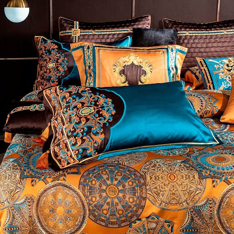 Umaira Embroidered Tassel Rounded Jacquard Satin Duvet Cover Set - RoseStraya.com