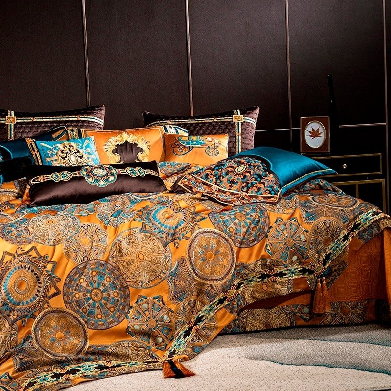 Umaira Embroidered Tassel Rounded Jacquard Satin Duvet Cover Set - RoseStraya.com