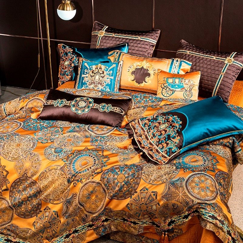 Umaira Embroidered Tassel Rounded Jacquard Satin Duvet Cover Set - RoseStraya.com